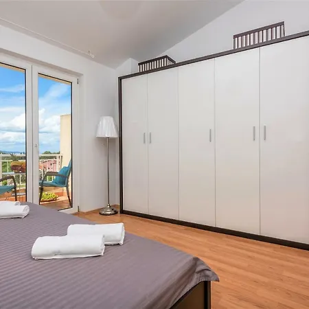 Lejlighed Andor - Lux, Two Beautiful Terraces With Sea & Sunset View Makarska