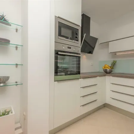 Andor - Lux, Two Beautiful Terraces With Sea & Sunset View Lejlighed Makarska
