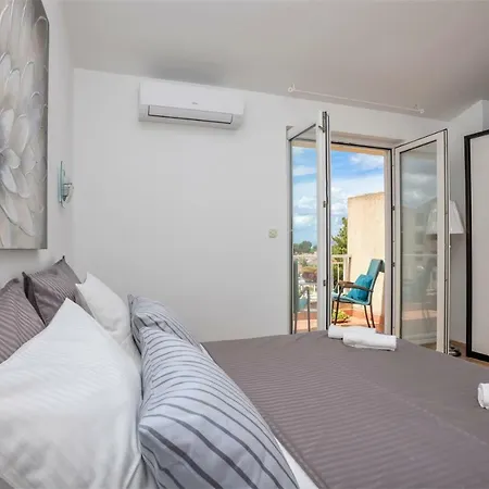 Lejlighed Andor - Lux, Two Beautiful Terraces With Sea & Sunset View Makarska